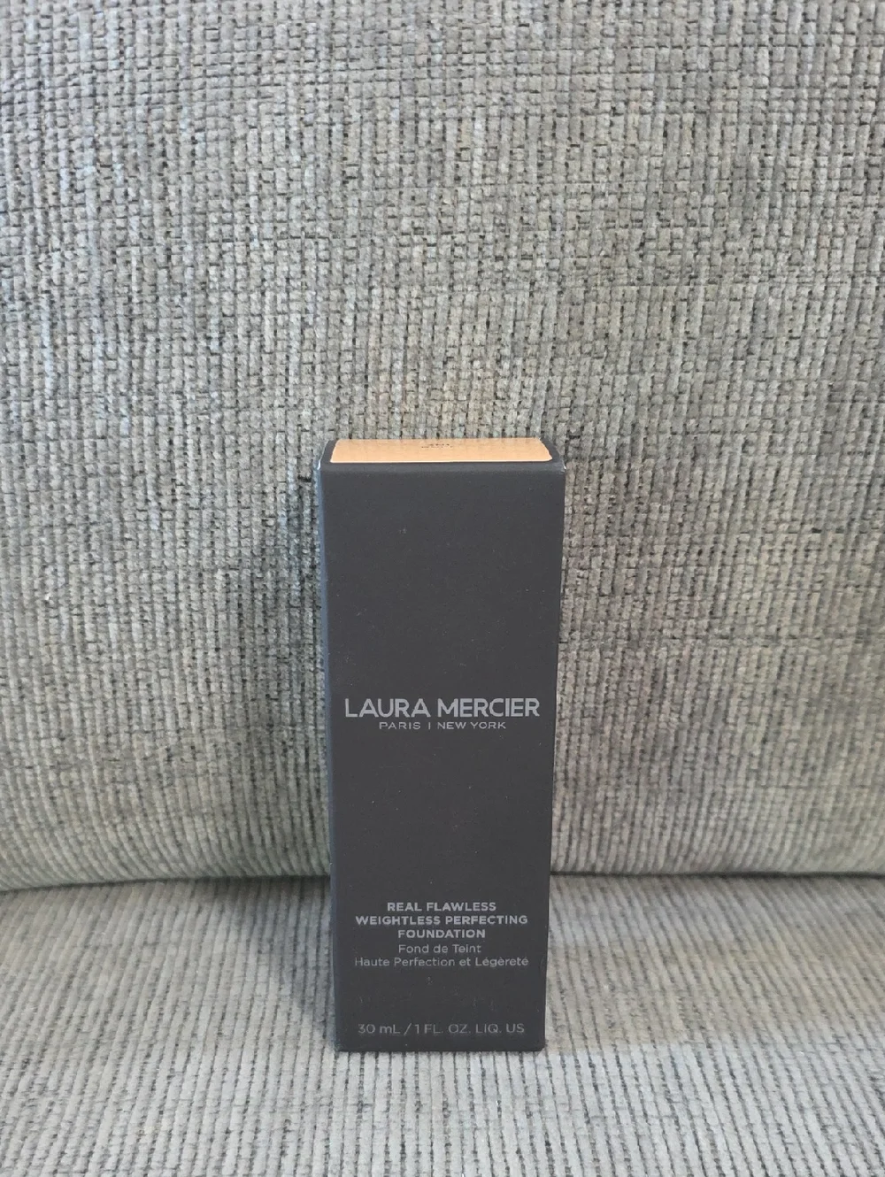 Laura Mercier Real Flawless Perfecting Foundation, 1oz., New, Silk Or Buff.